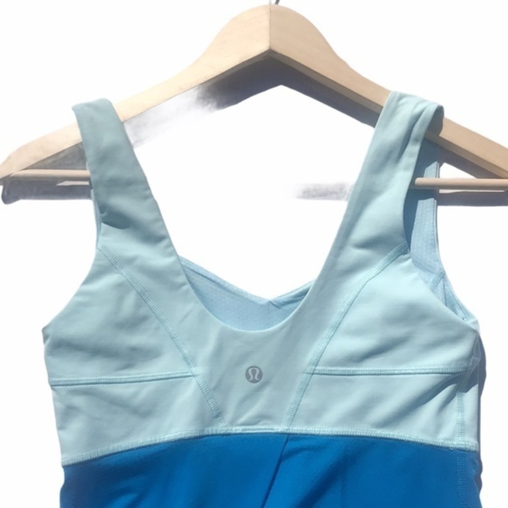 Lululemon Run: Tame Me Tank Beach Blanket Blue - Picture 11 of 12
